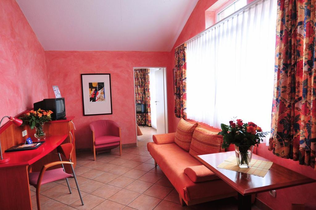 Hotel Mado Кёльн Номер фото